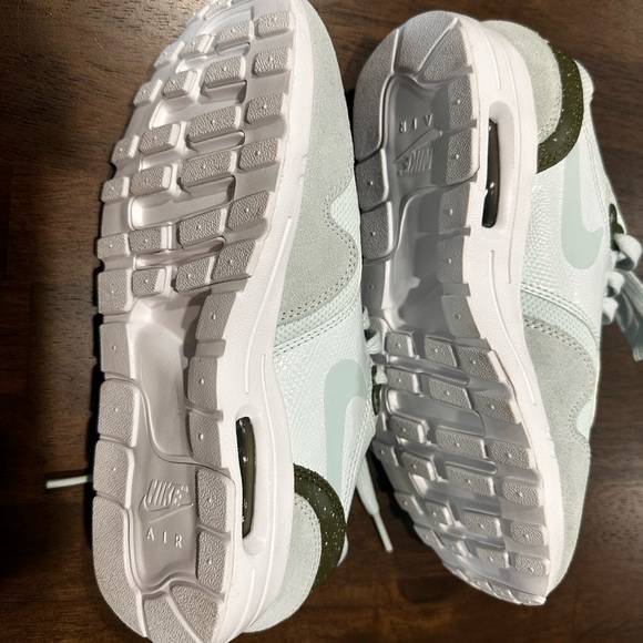 Nike Women's Air Max Running Sneakers Light Blue Size 5 - Picture 8 of 13